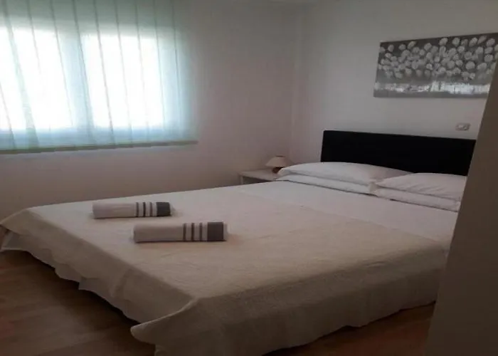 Mlikota - Two Bedroom With Terrace Διαμέρισμα *