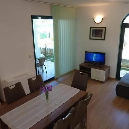 Mlikota - Two Bedroom With Terrace *