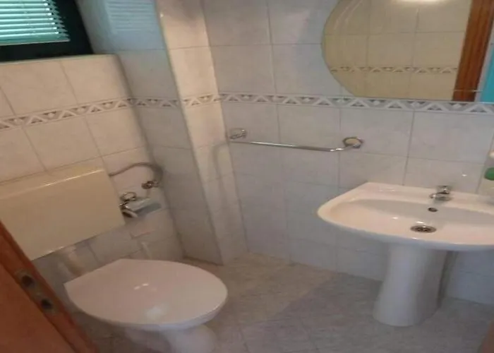 Apartman Mlikota - Two Bedroom With Terrace Zaton (Zadar)