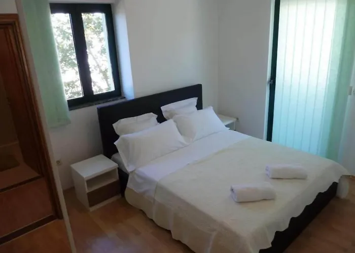 Mlikota - Two Bedroom With Terrace *