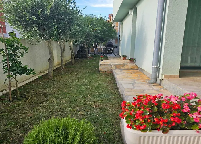 Apartman Mlikota - Two Bedroom With Terrace